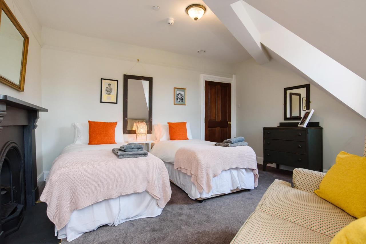 Centre Mansion Sleeping 1 To 23 * Cardiff